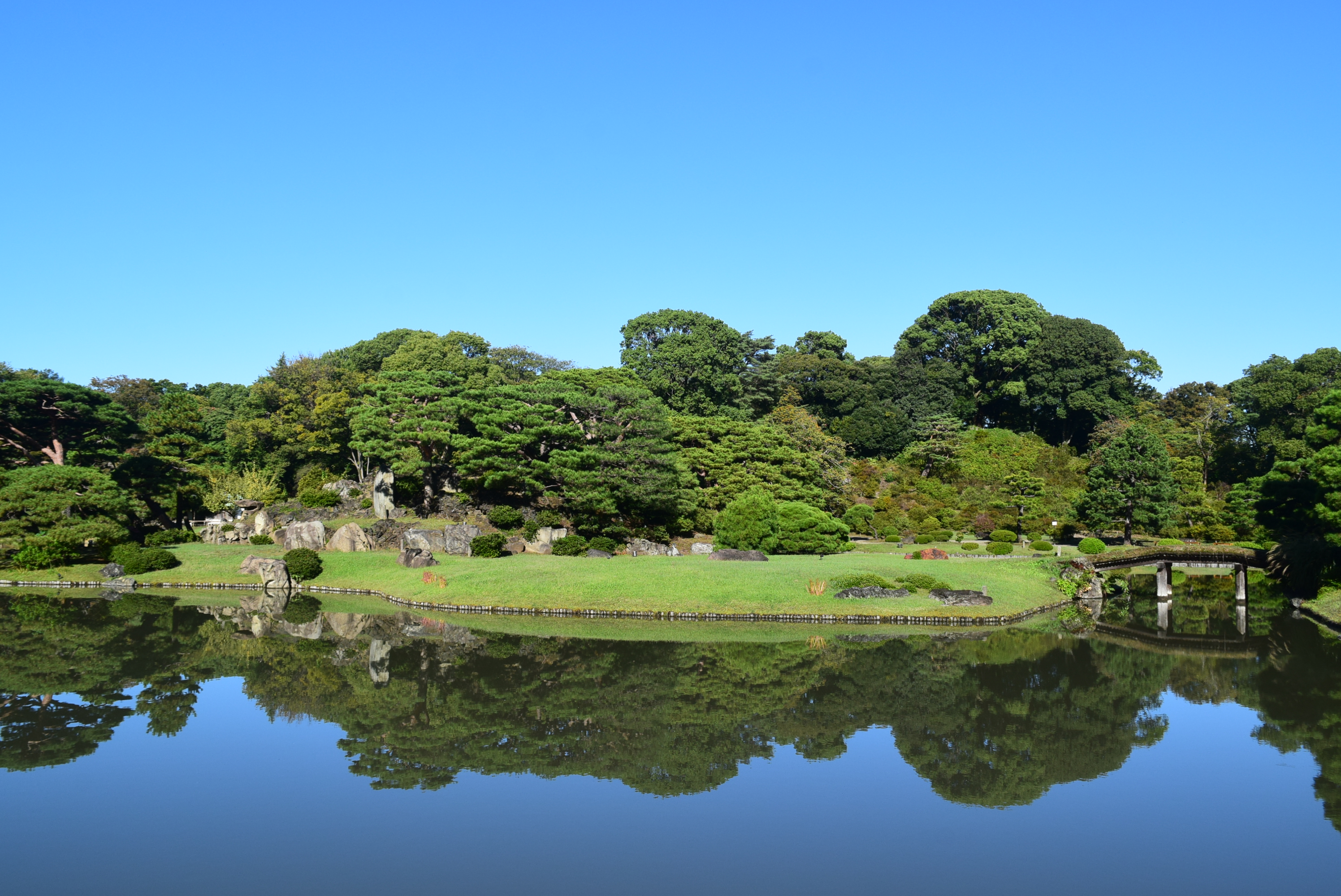 六義園